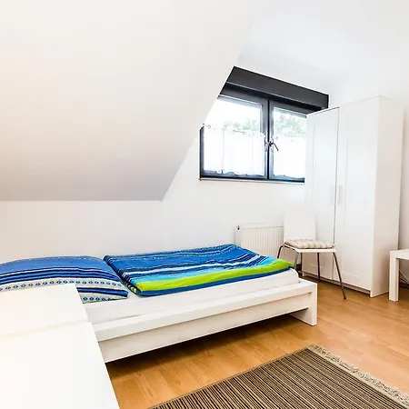 Ferienhaus Koeln * ケルン